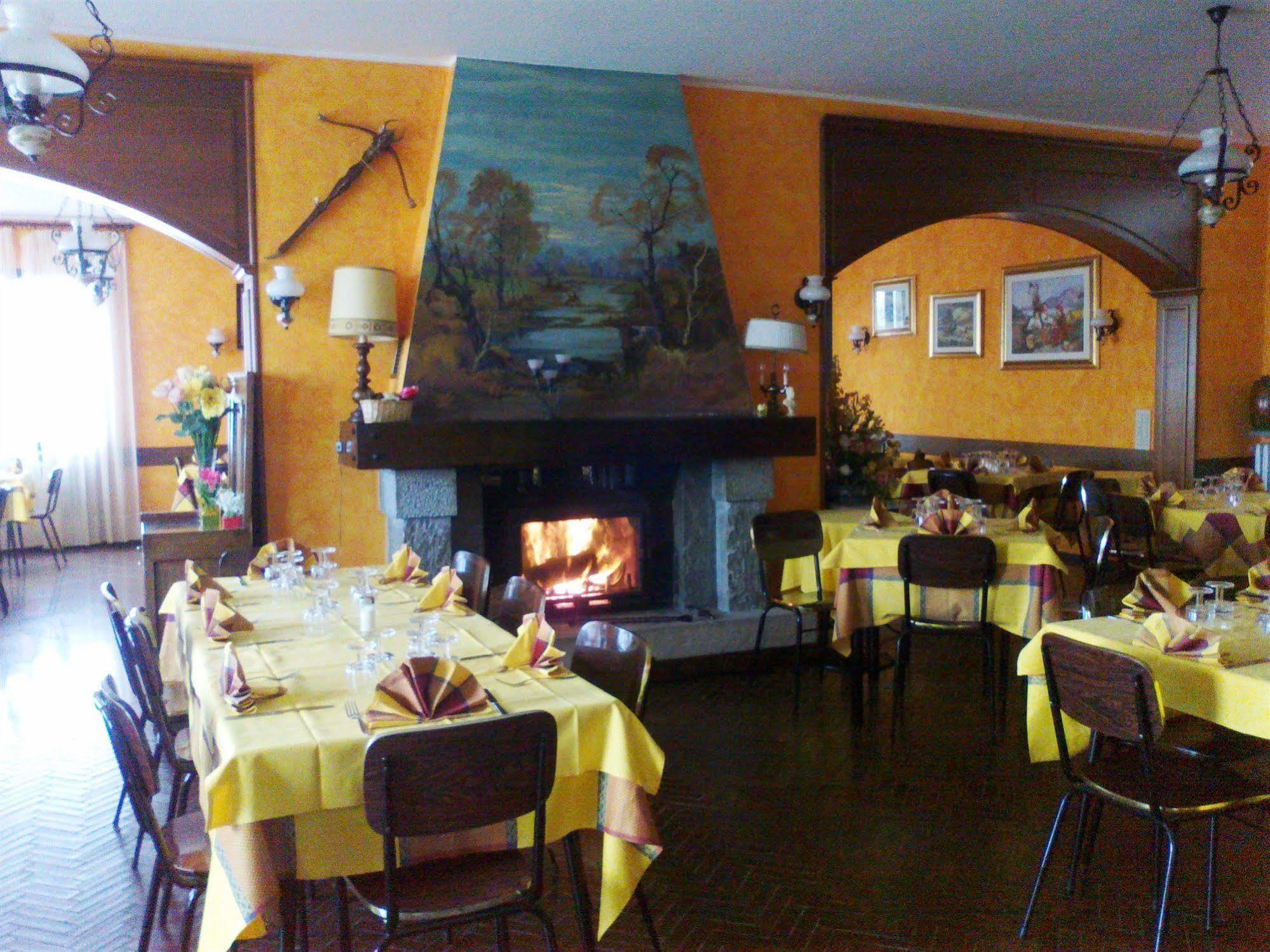 Hotel La Capannina Massino Visconti Dış mekan fotoğraf